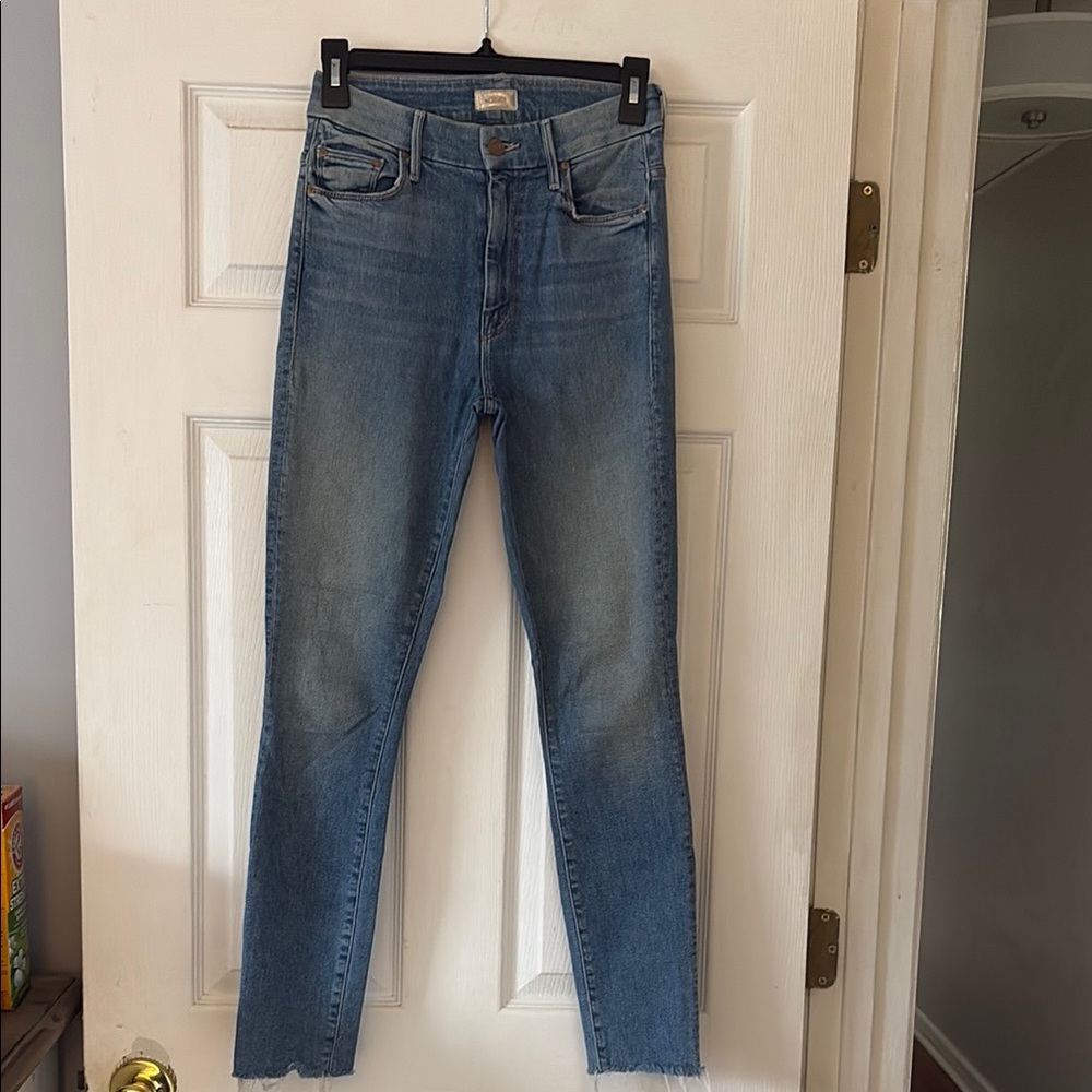 Mother 24 high waisted looker ankle fray